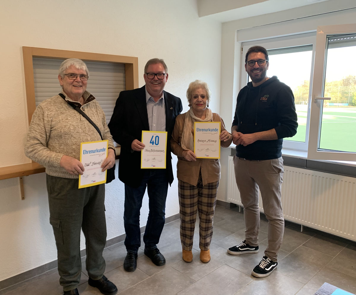 V.l.n.r: Uwe Franke, Fred Metschberger, Annerose Michels sowie Marcel Mucker (Foto: Johanna Skoruppa)